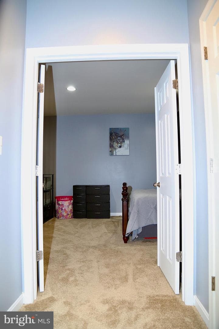 208 Vale Crest Court photo 39