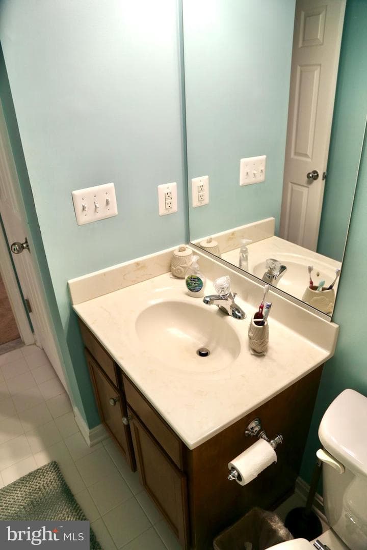 208 Vale Crest Court photo 43