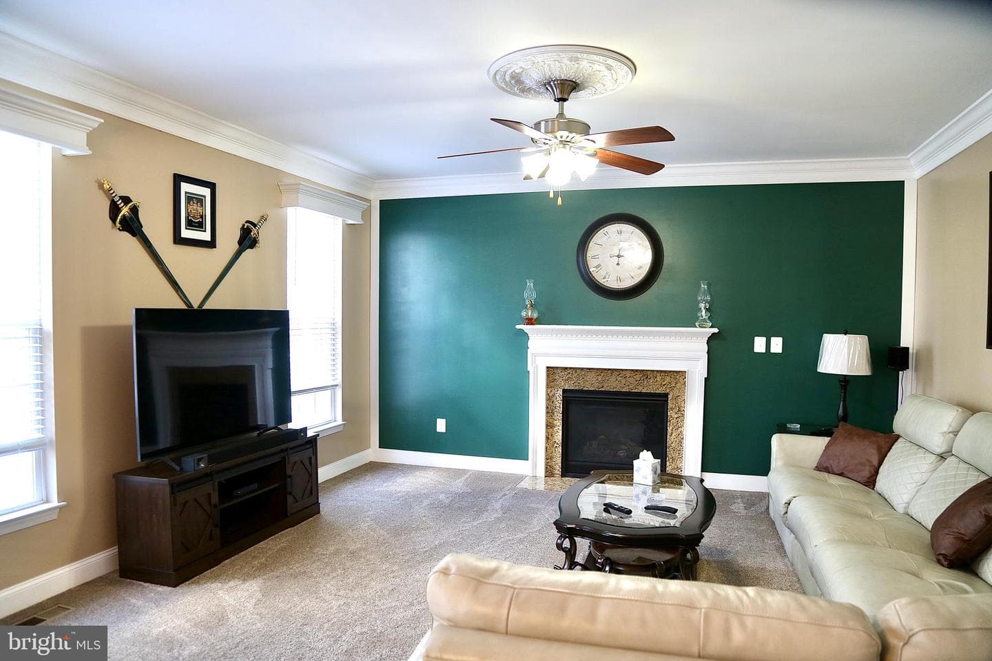 208 Vale Crest Court photo 5