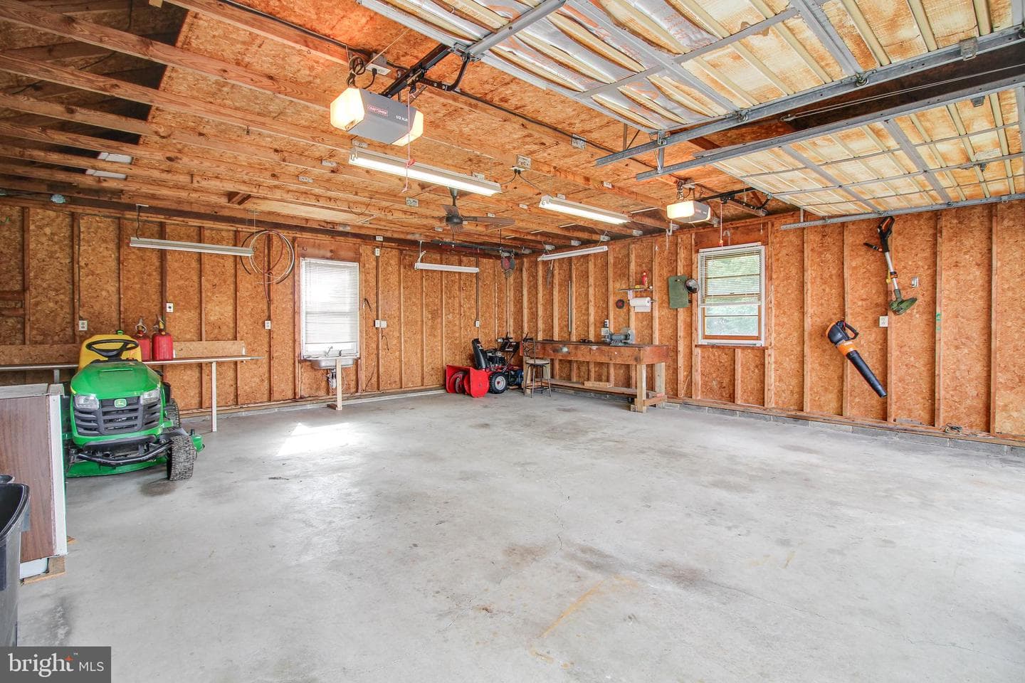 15753 Dover Road photo 53