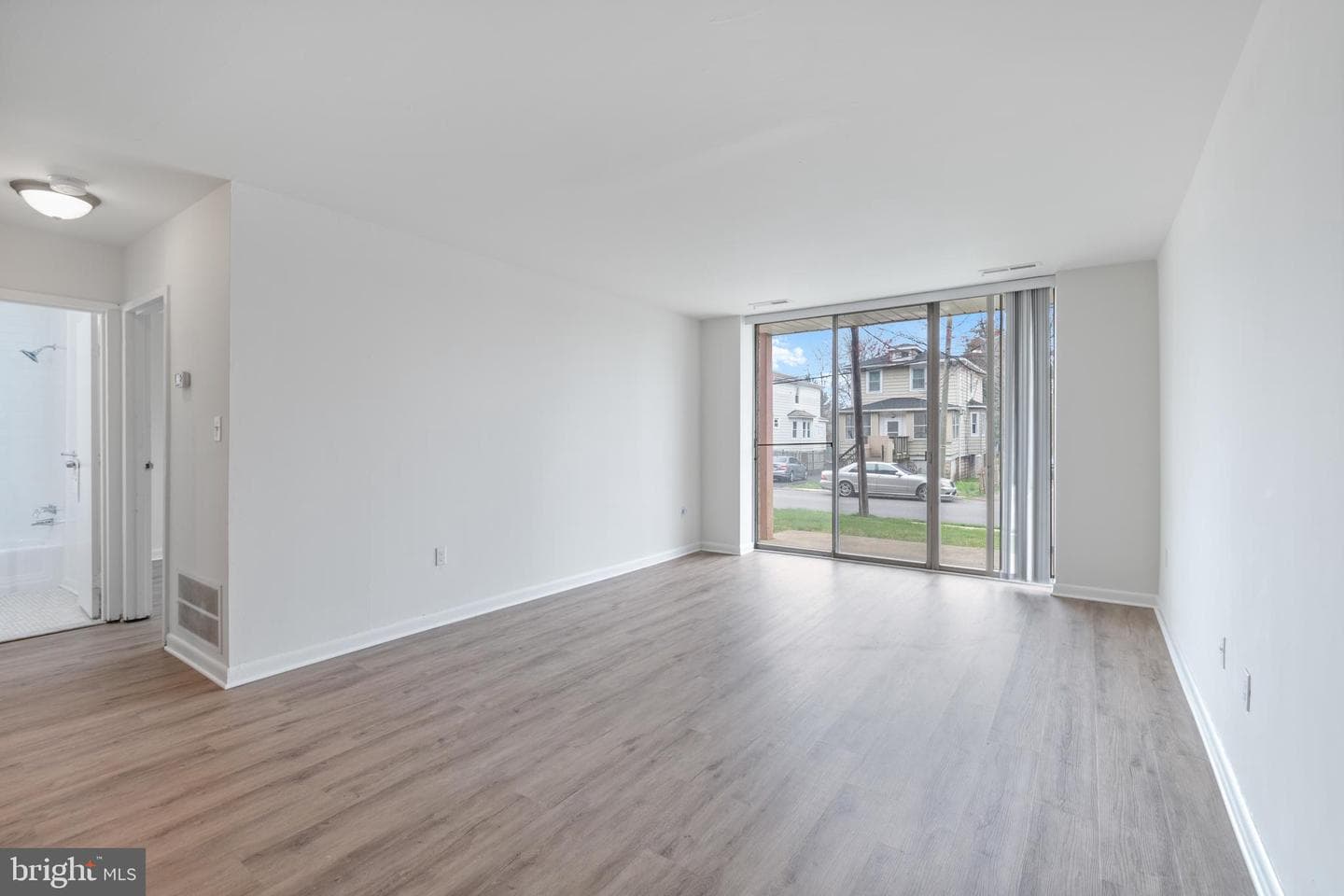 130 Slade Avenue #109 photo 2