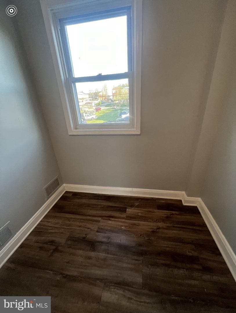 7845 Gough Street photo 8
