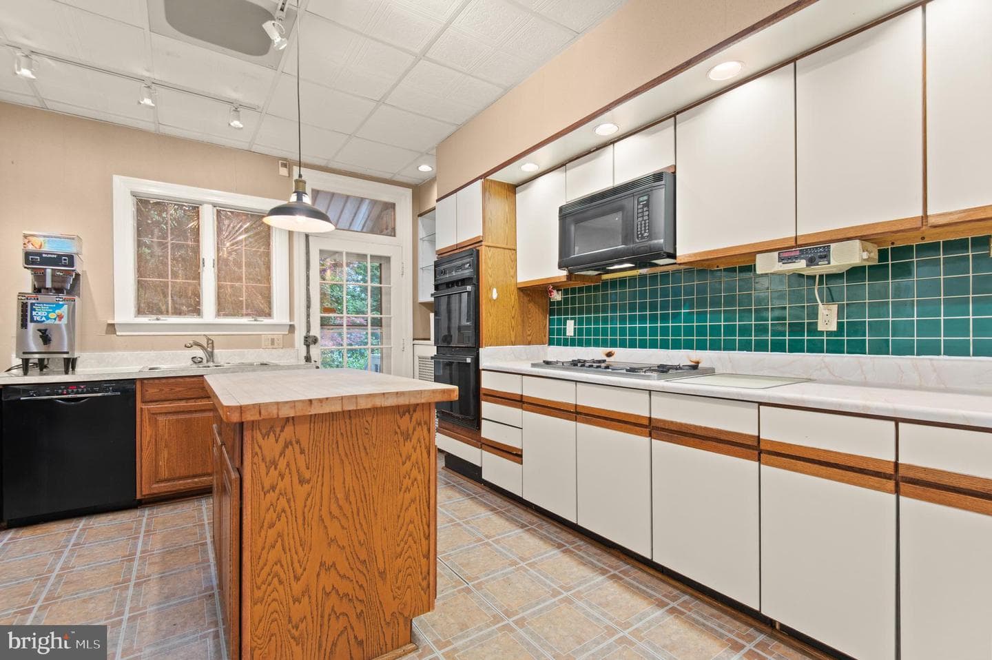 7511 Lhirondelle Club Road photo 40