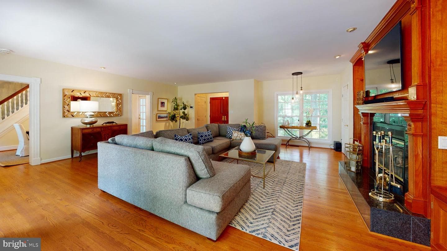 1426 Broadway Road photo 4