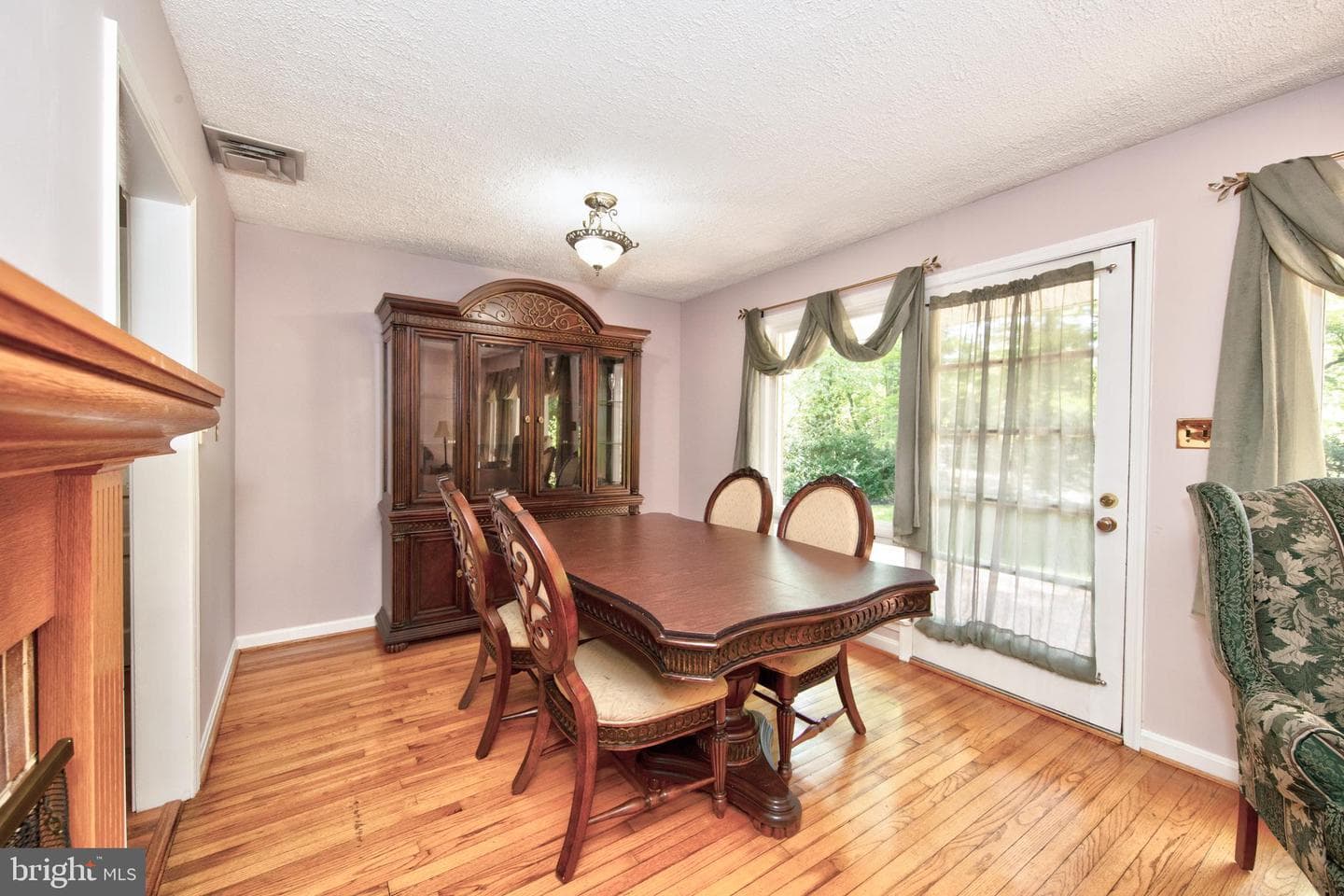 1700 Ridgely Garth photo 10