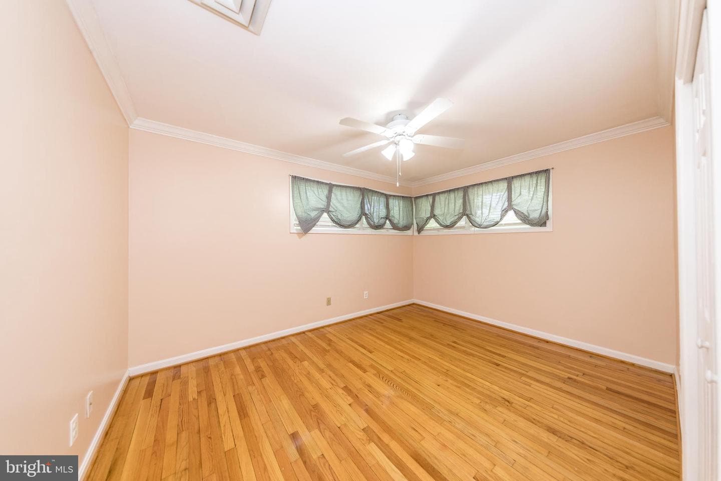 1700 Ridgely Garth photo 16
