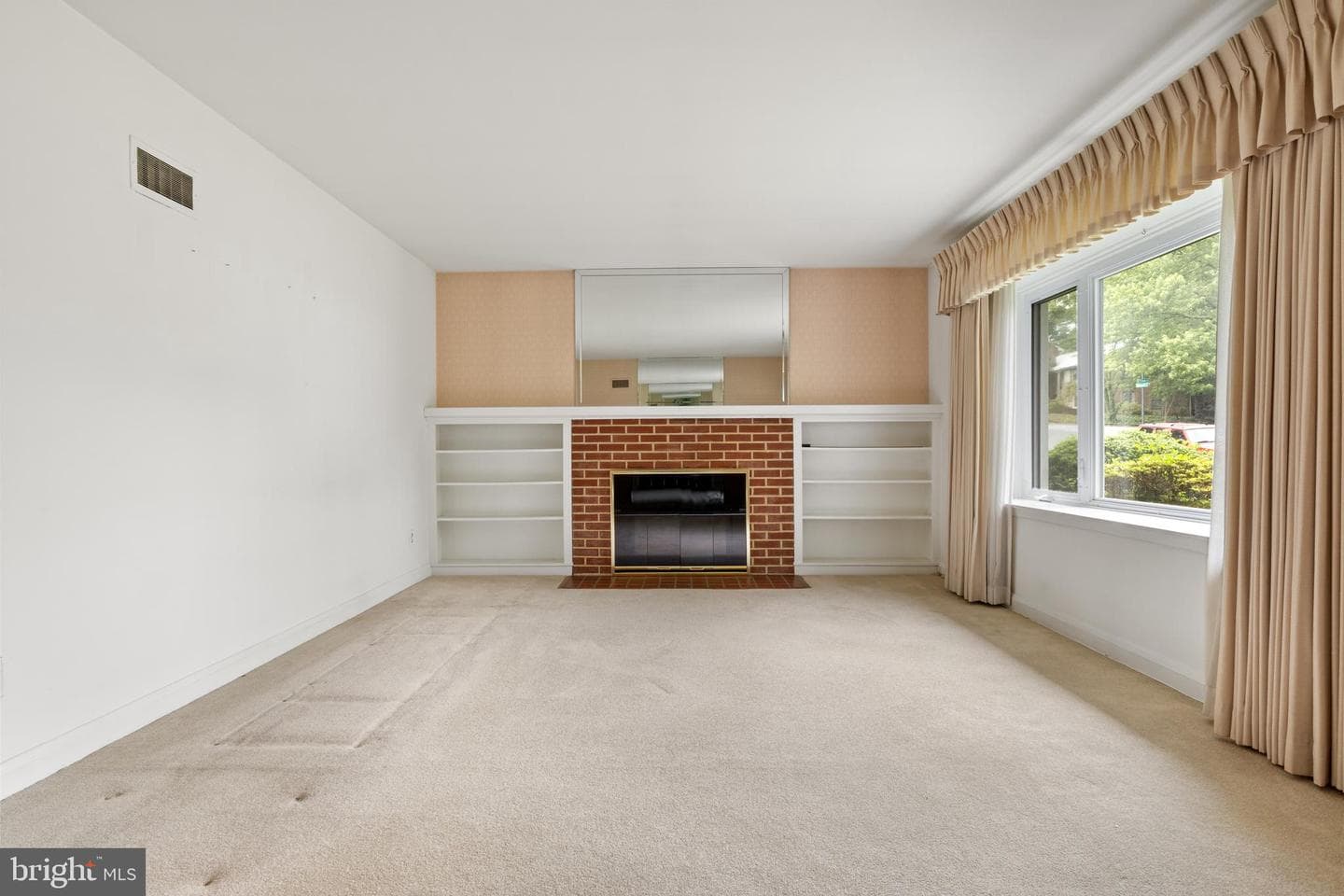 105 Gorsuch Road photo 8