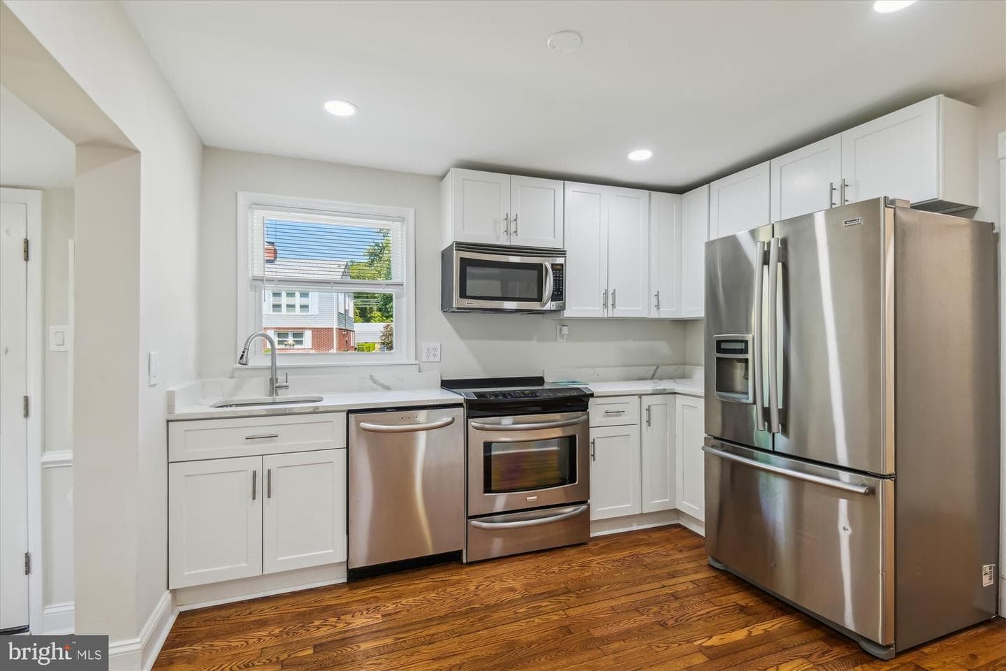 12312 Eastern Avenue photo 11