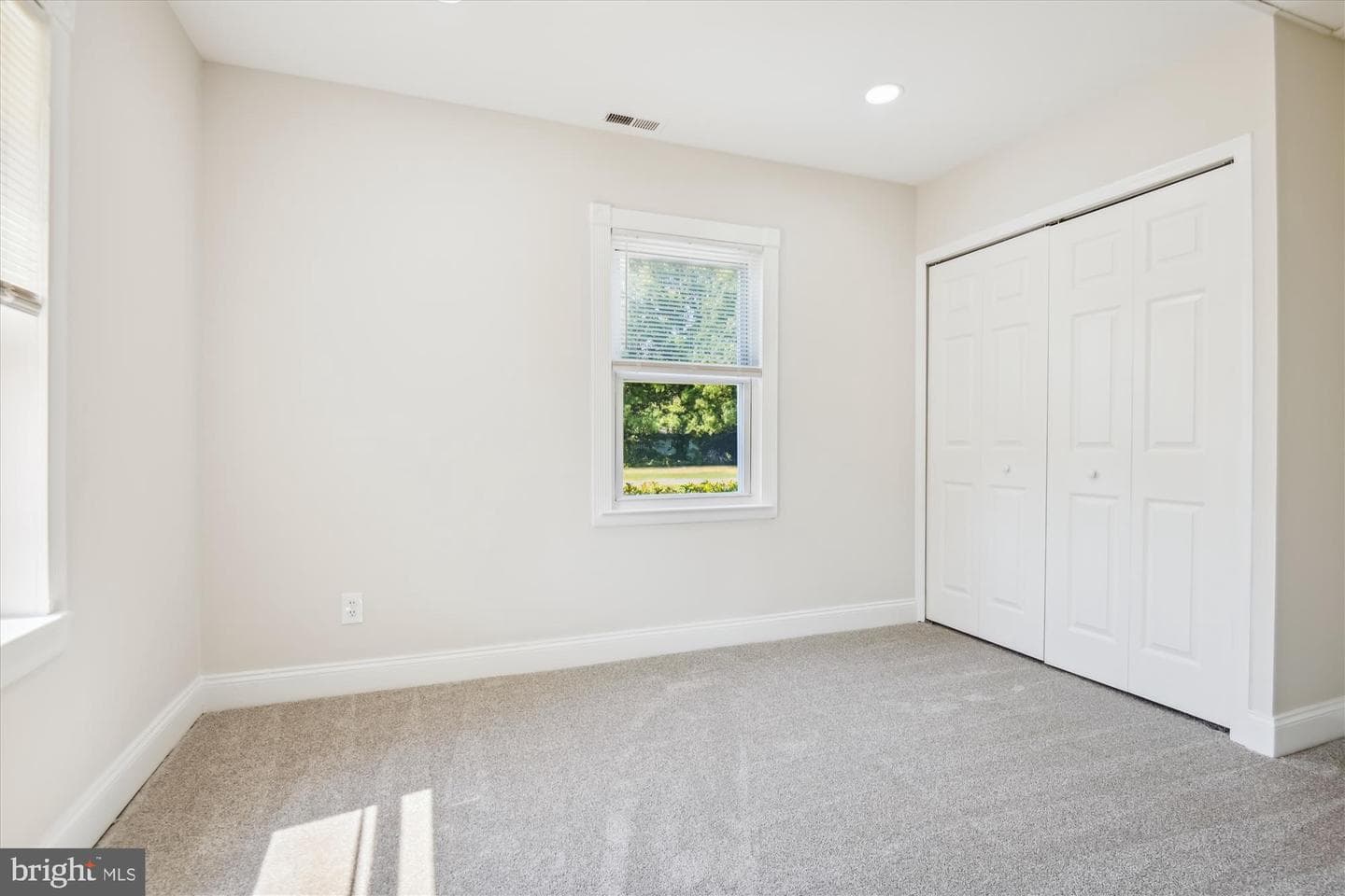 12312 Eastern Avenue photo 12