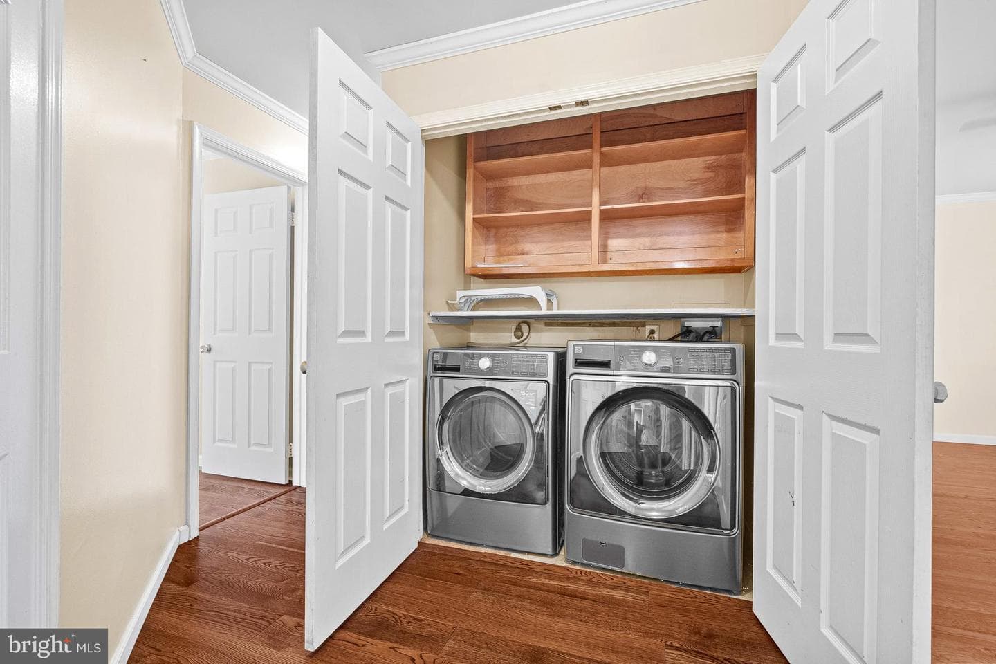 6802 Upper Mills Circle photo 18