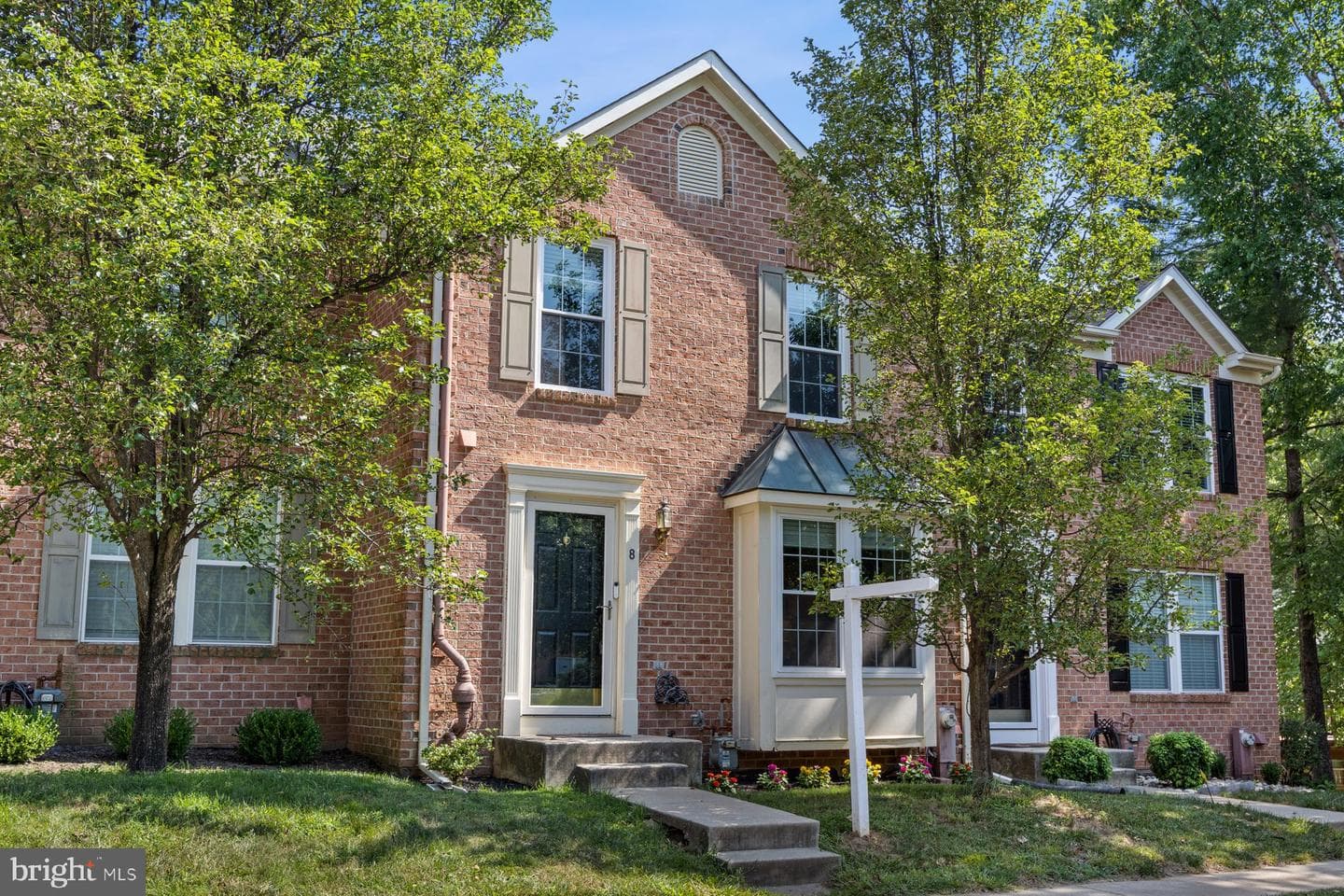 8 Milkwood Court photo 1