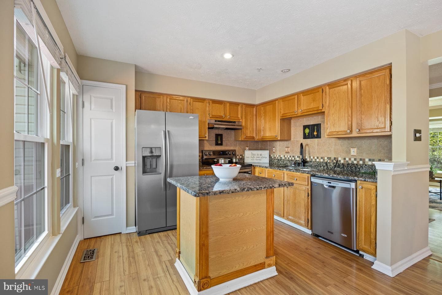 8 Milkwood Court photo 13