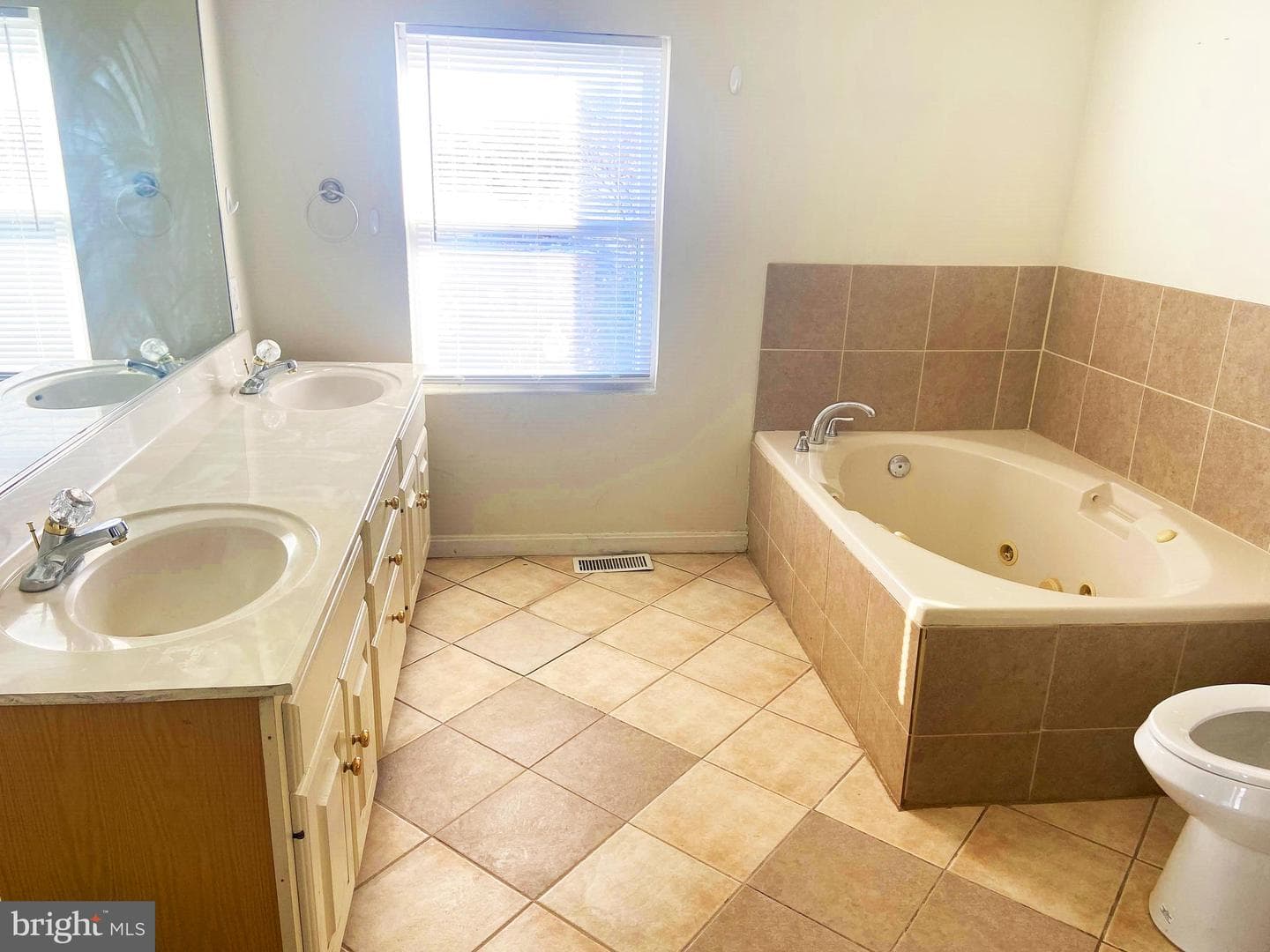 5504 Carville Avenue photo 15