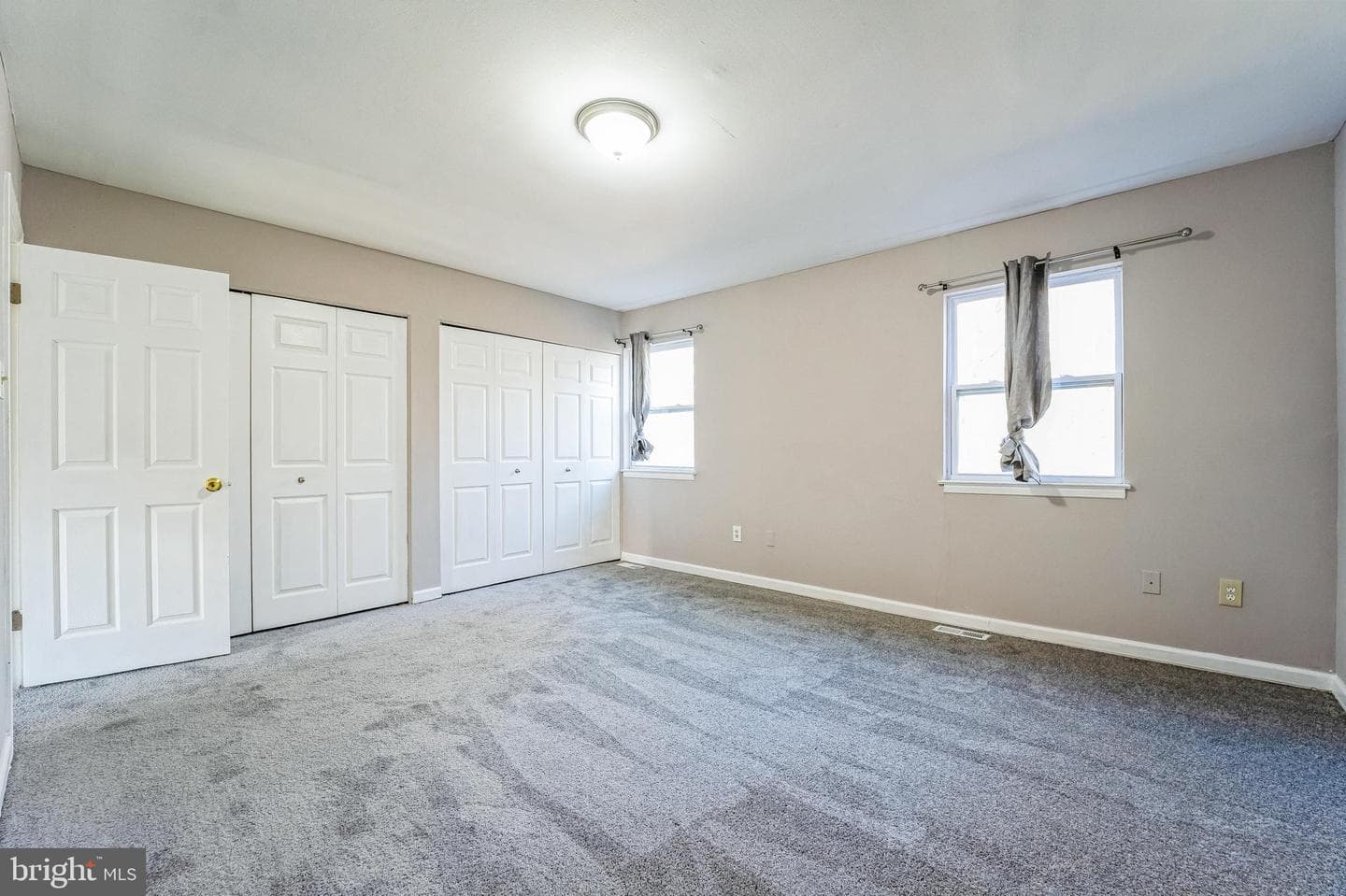 8 Mainview Court photo 12
