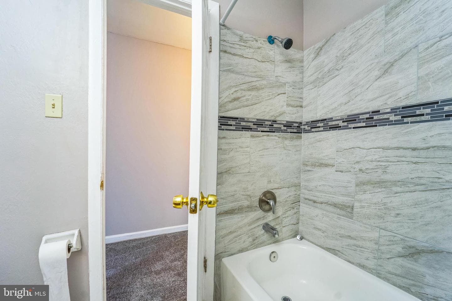 8 Mainview Court photo 24