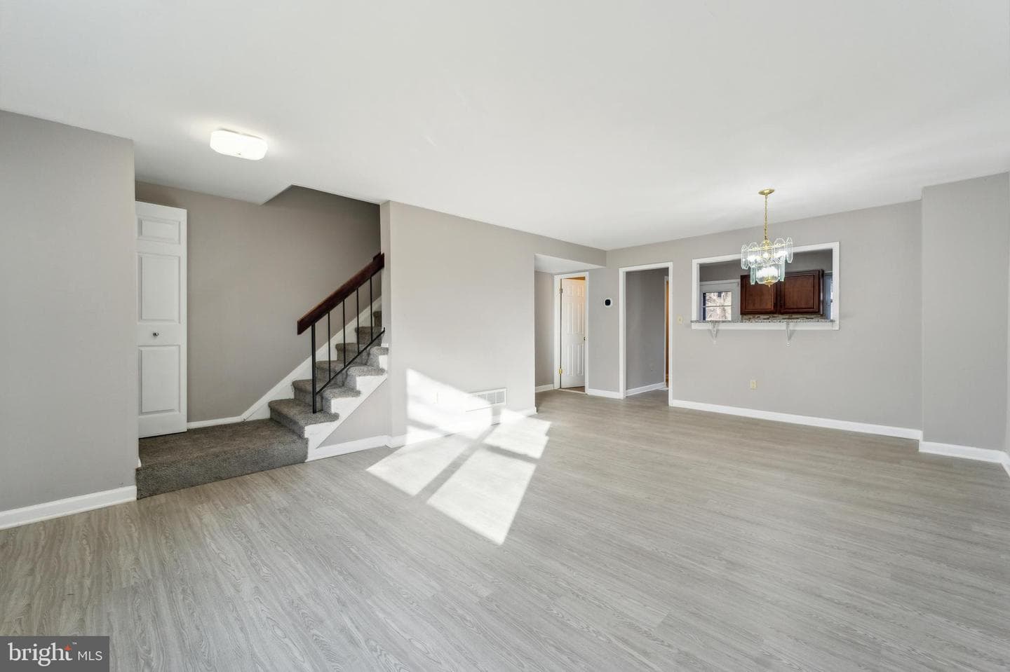 8 Mainview Court photo 7
