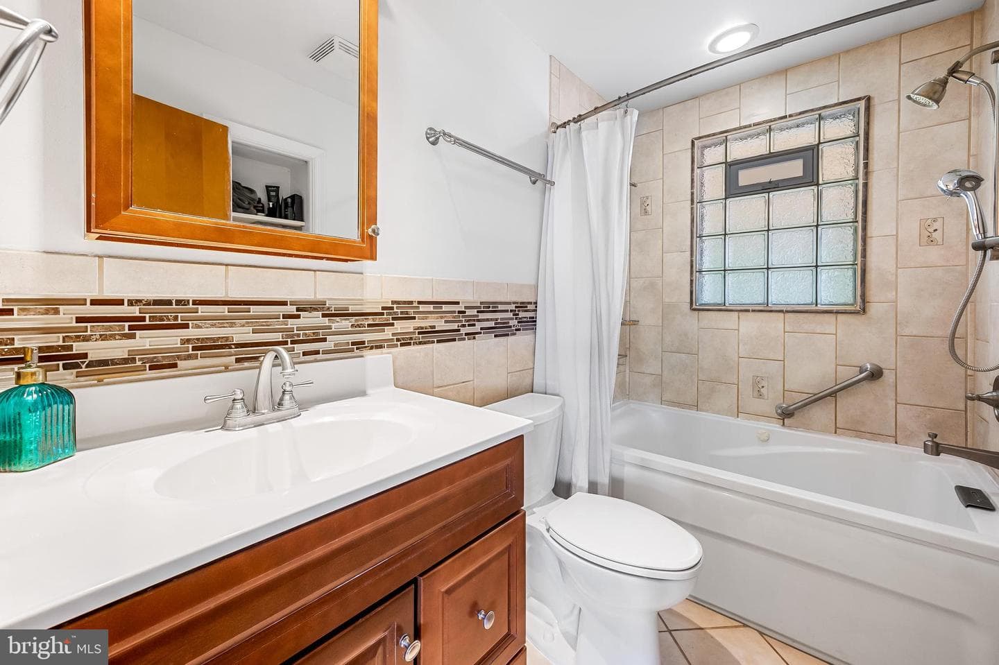 5712 Daybreak Terrace photo 15