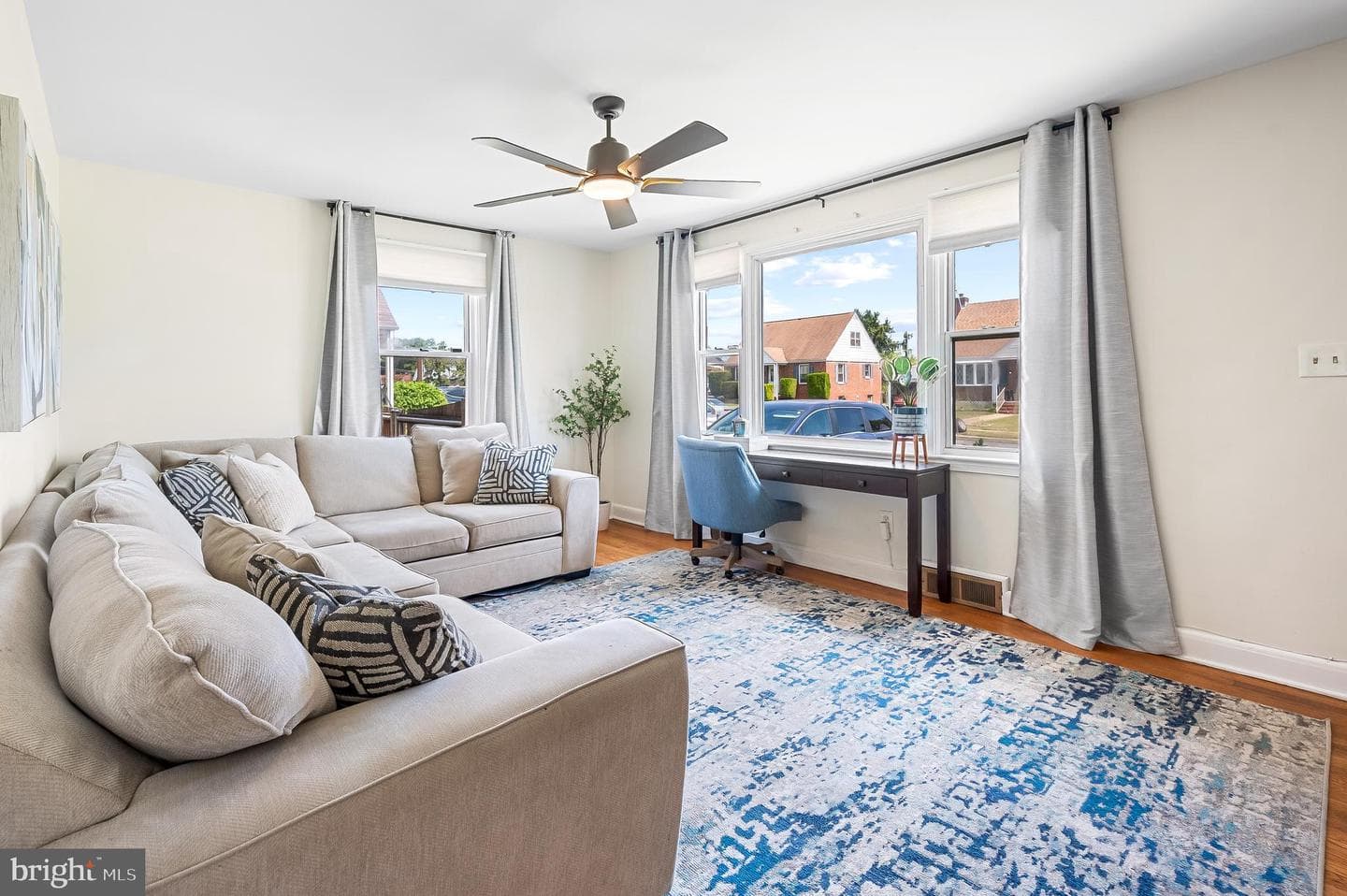 5712 Daybreak Terrace photo 4