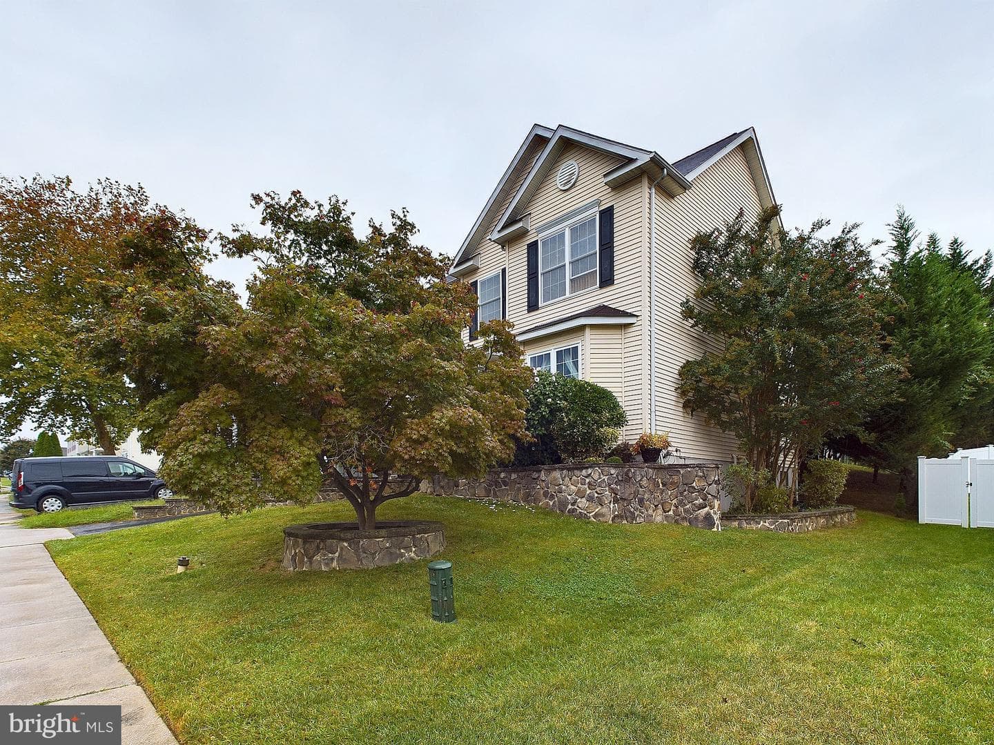2118 Streamway photo 2