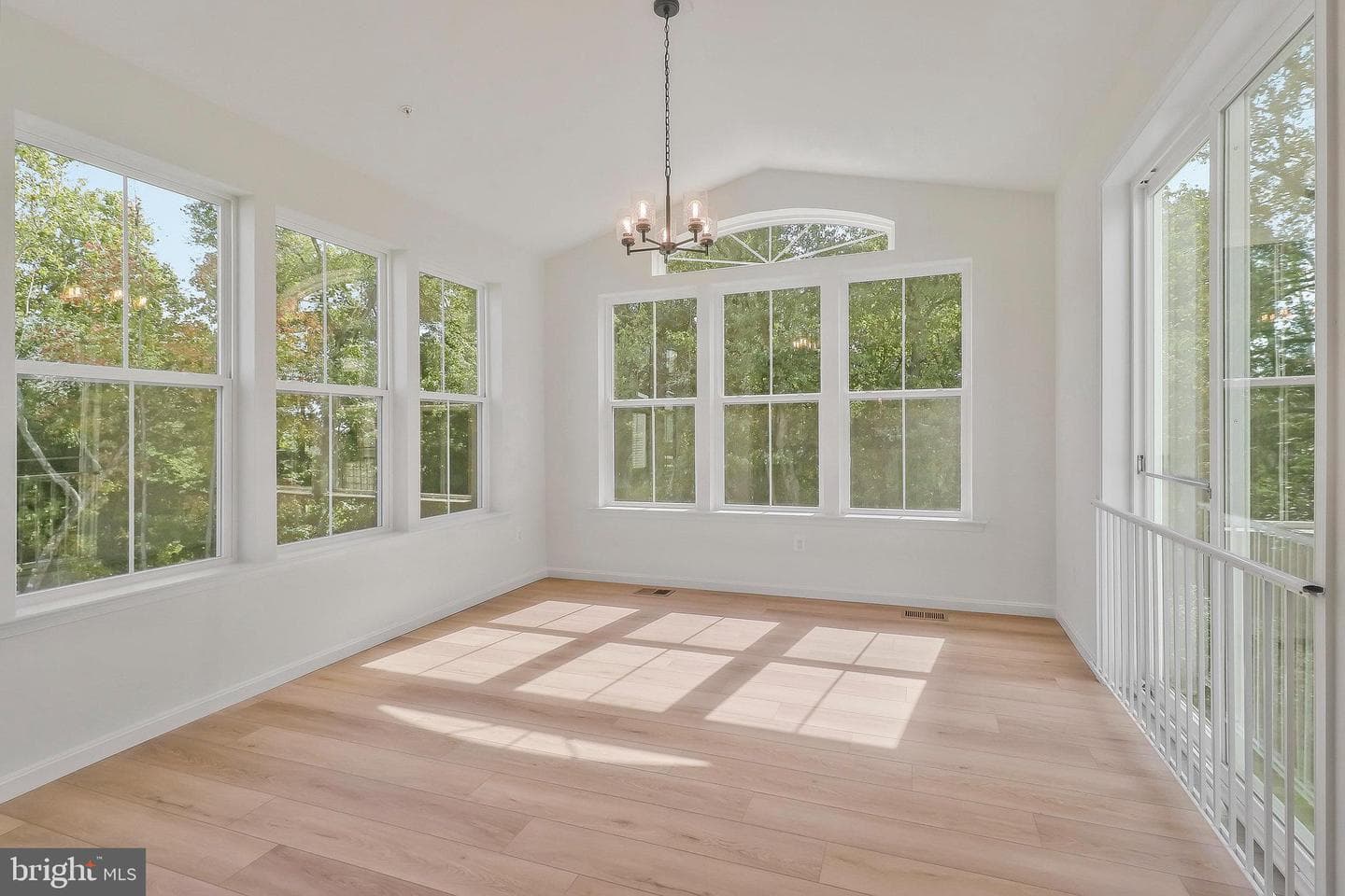 5700 Charlies Way photo 24