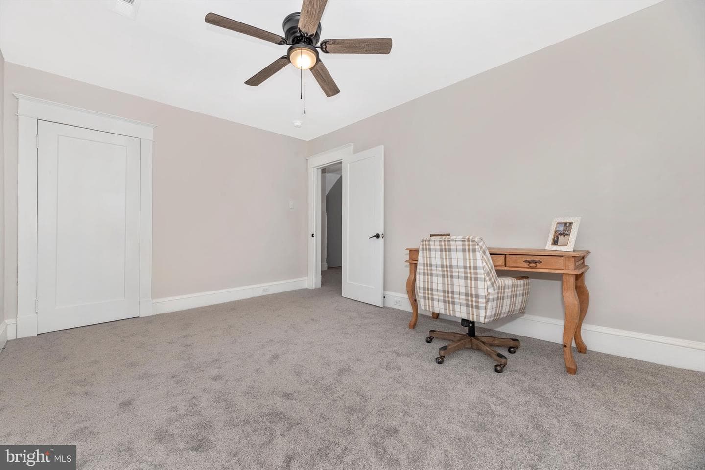 5427 Arcadia Avenue photo 32