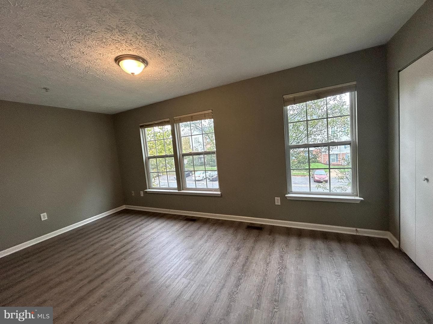 7624 Gladstone Road photo 16