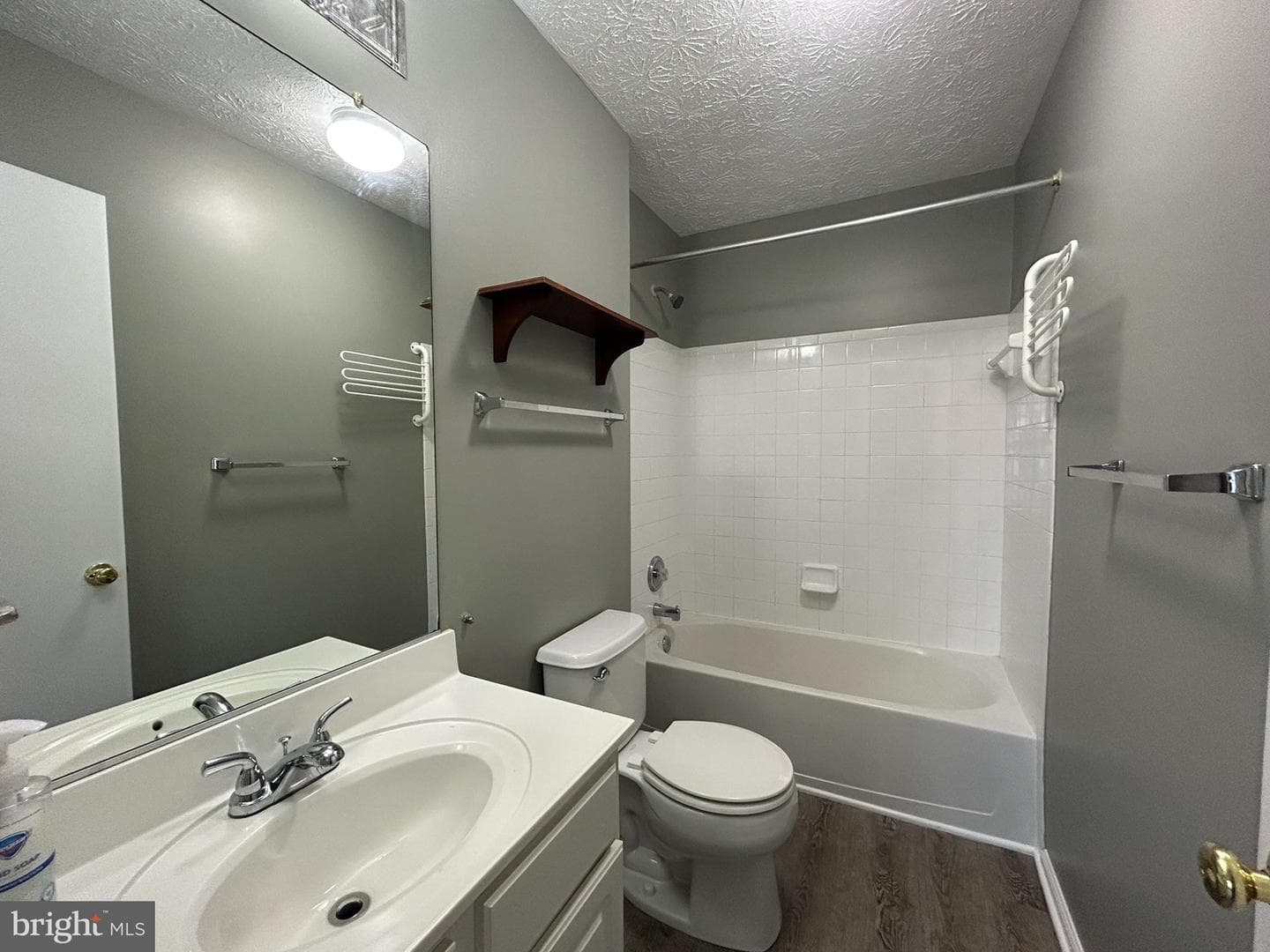 7624 Gladstone Road photo 19