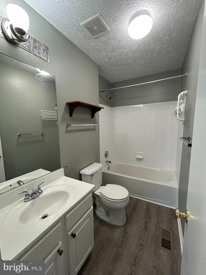 7624 Gladstone Road photo 20
