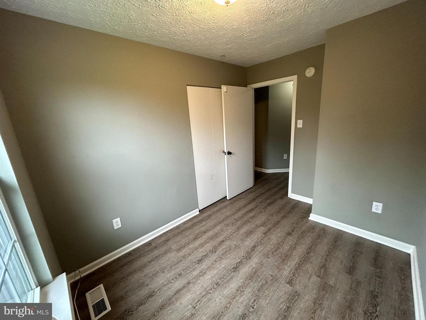 7624 Gladstone Road photo 22