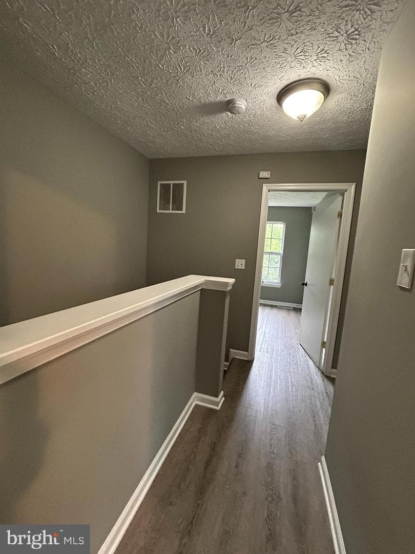 7624 Gladstone Road photo 27