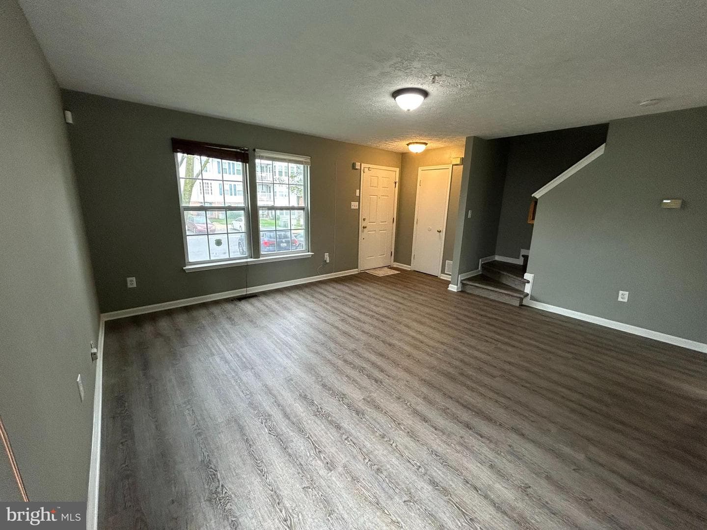 7624 Gladstone Road photo 5