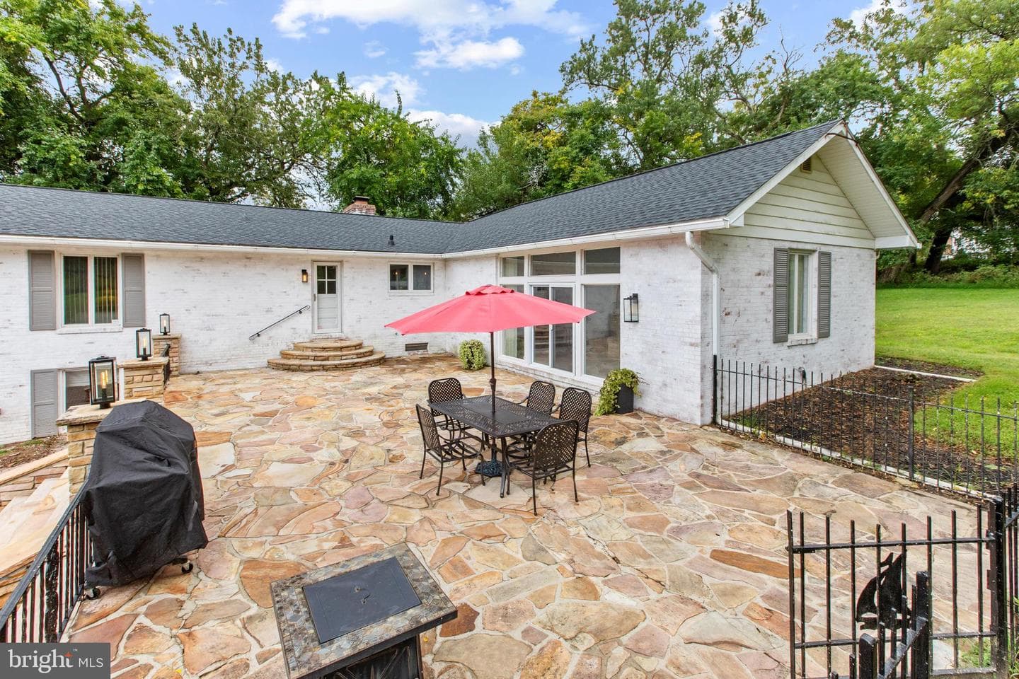 11308 Old Carriage Road photo 8
