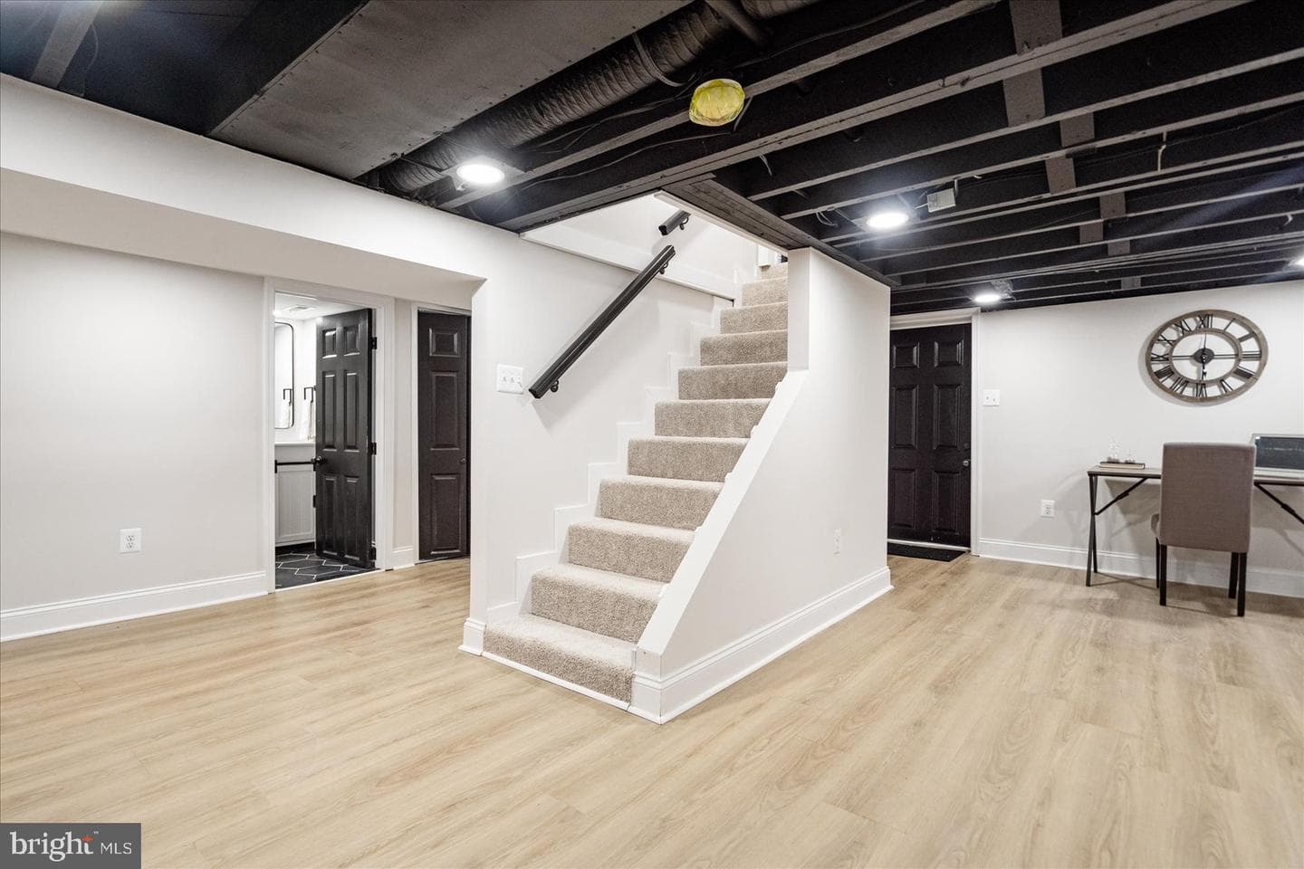 1123 Ingleside Avenue photo 39