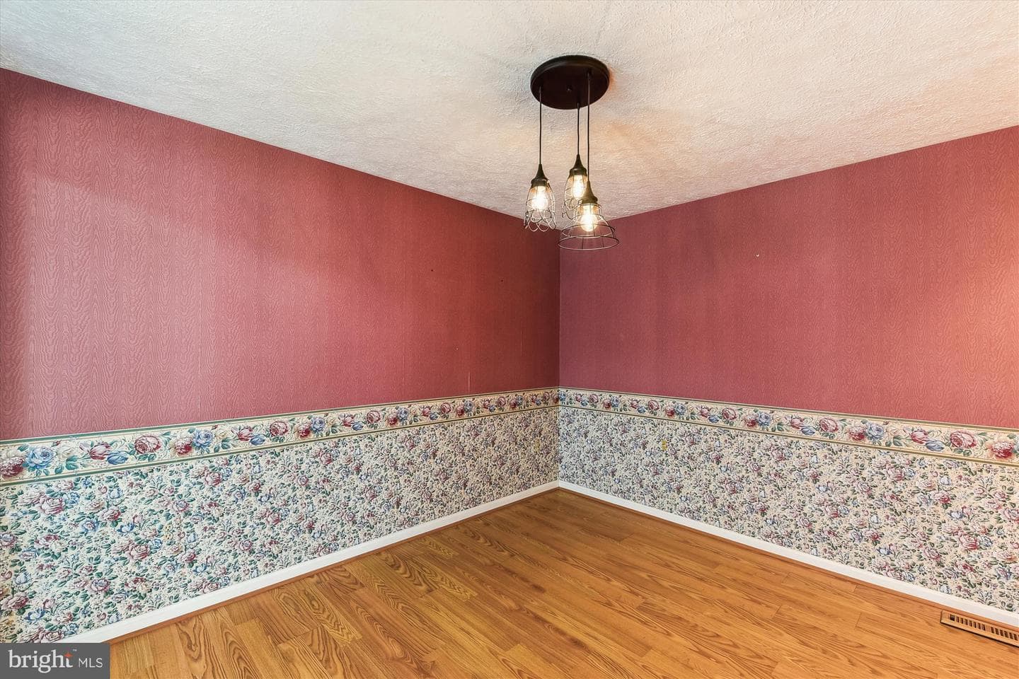 25 Woodmans Court photo 14