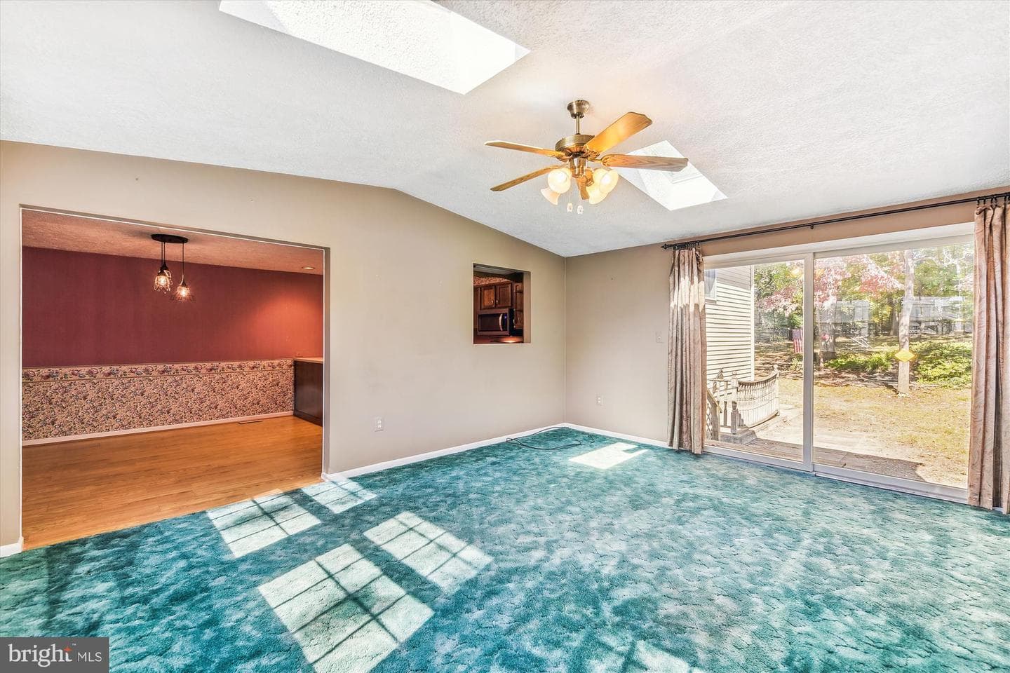 25 Woodmans Court photo 28