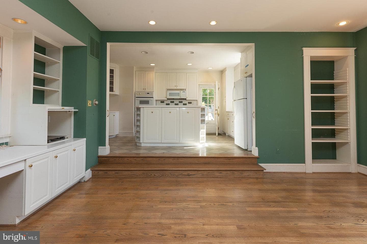 1505 Maywood Avenue photo 4