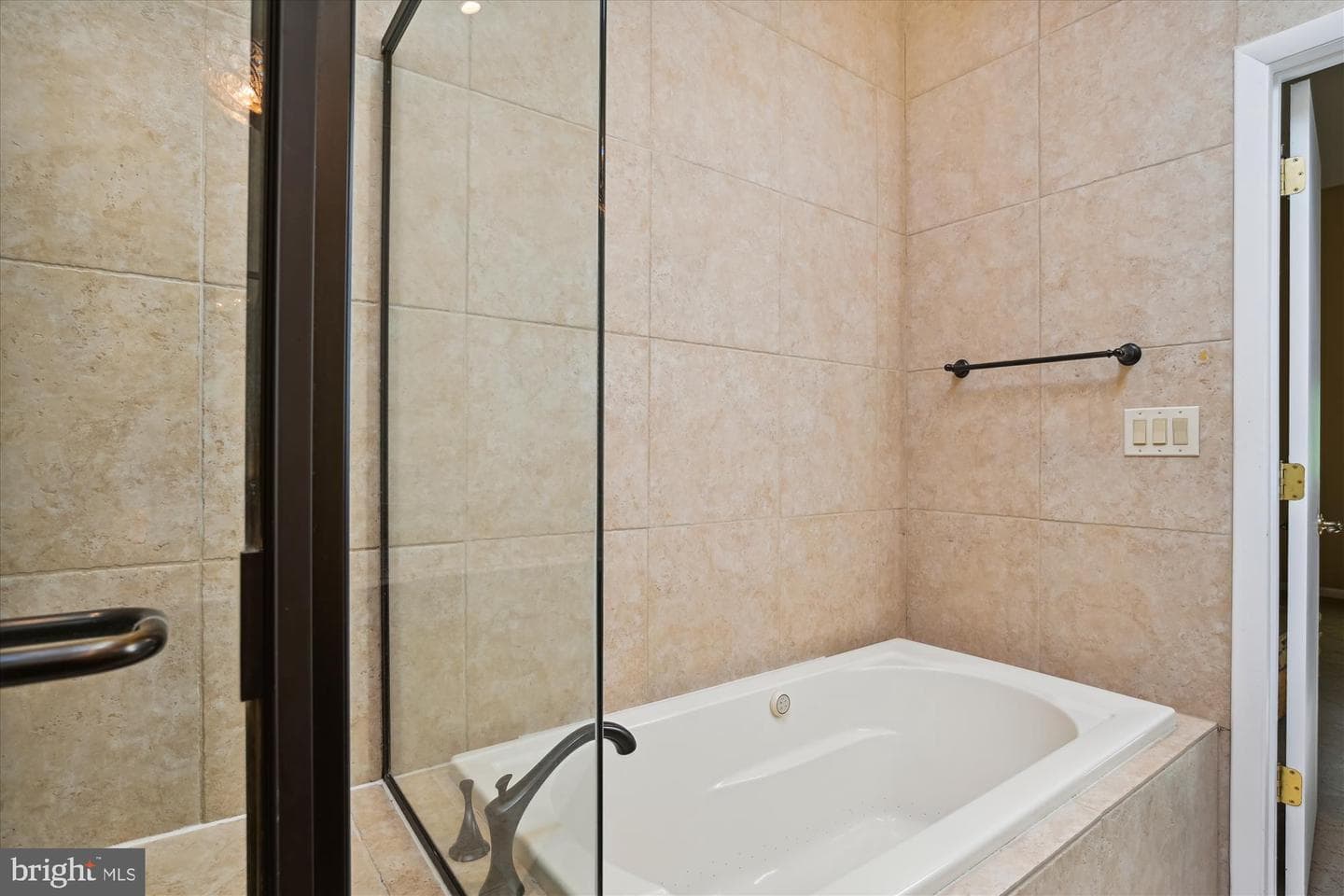 3302 Redspire Lane photo 27