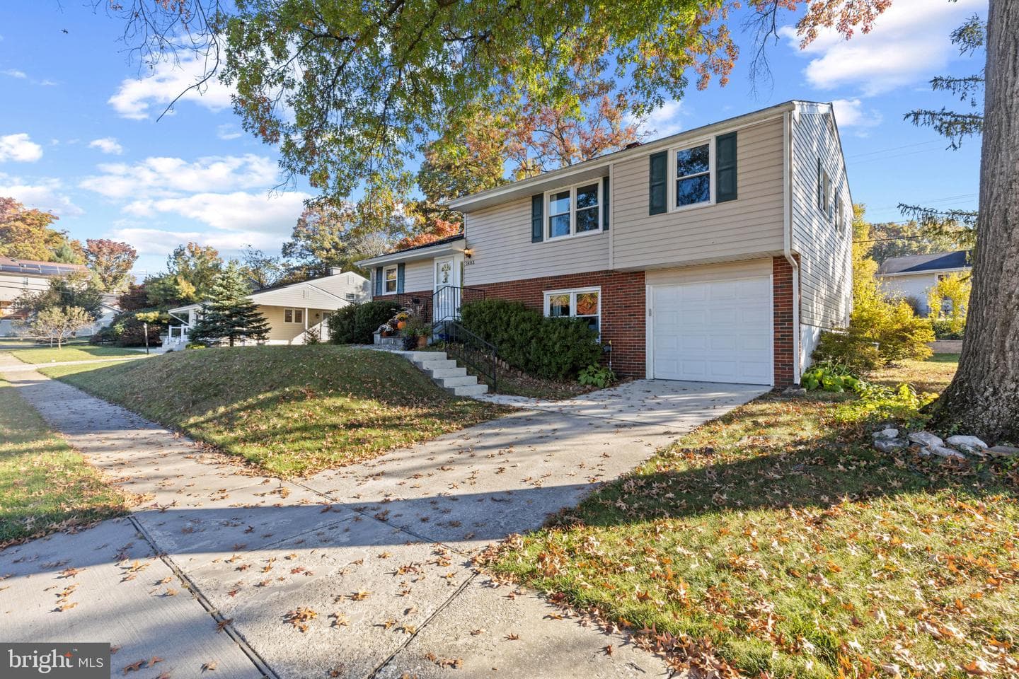 1403 Warwick Drive photo 2