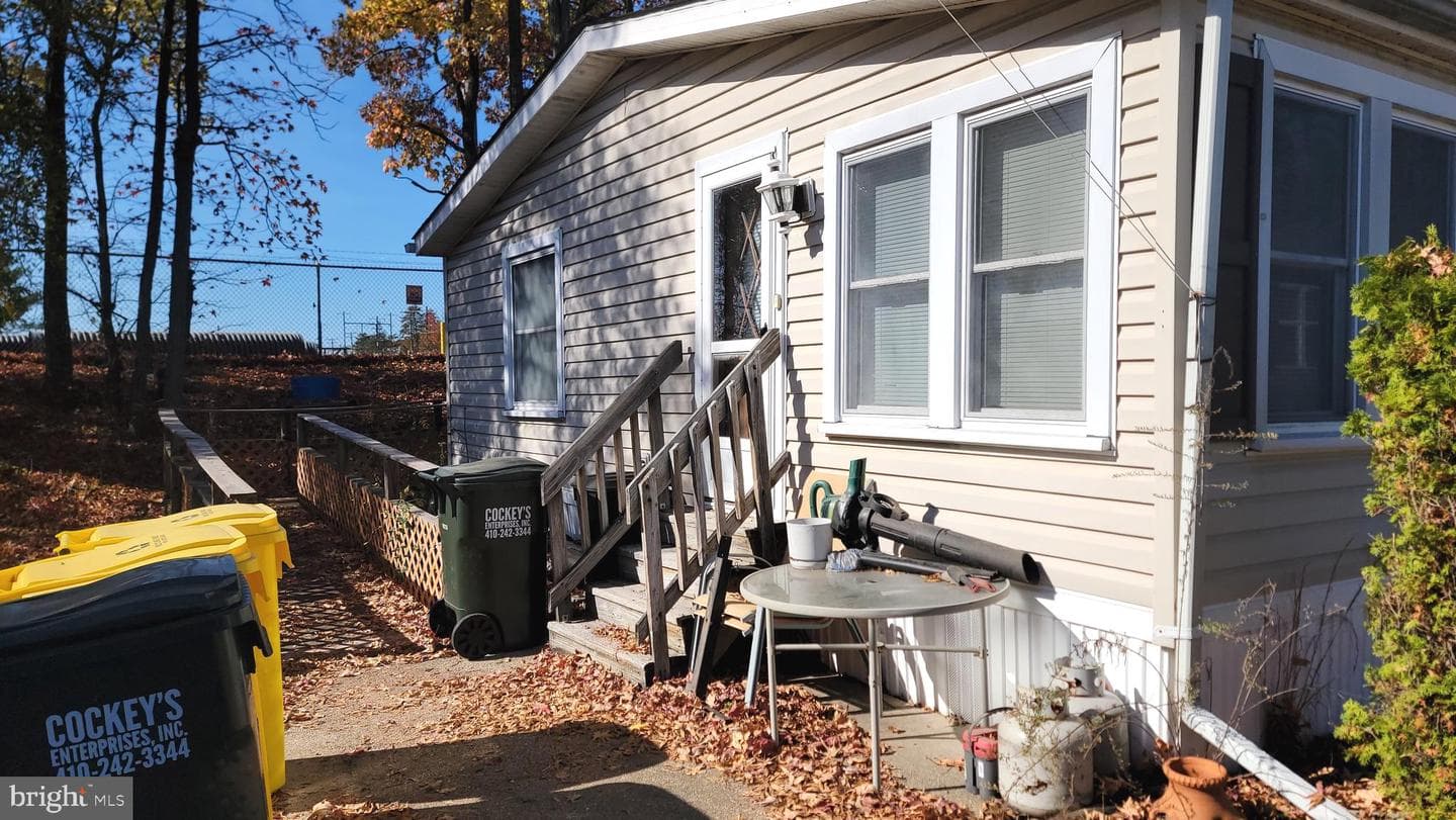 38 Tearose Dr photo 5