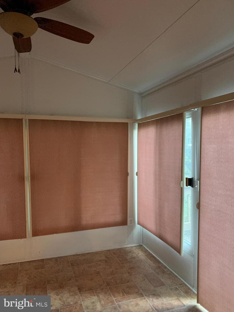 7 Briar Hollow Court photo 9