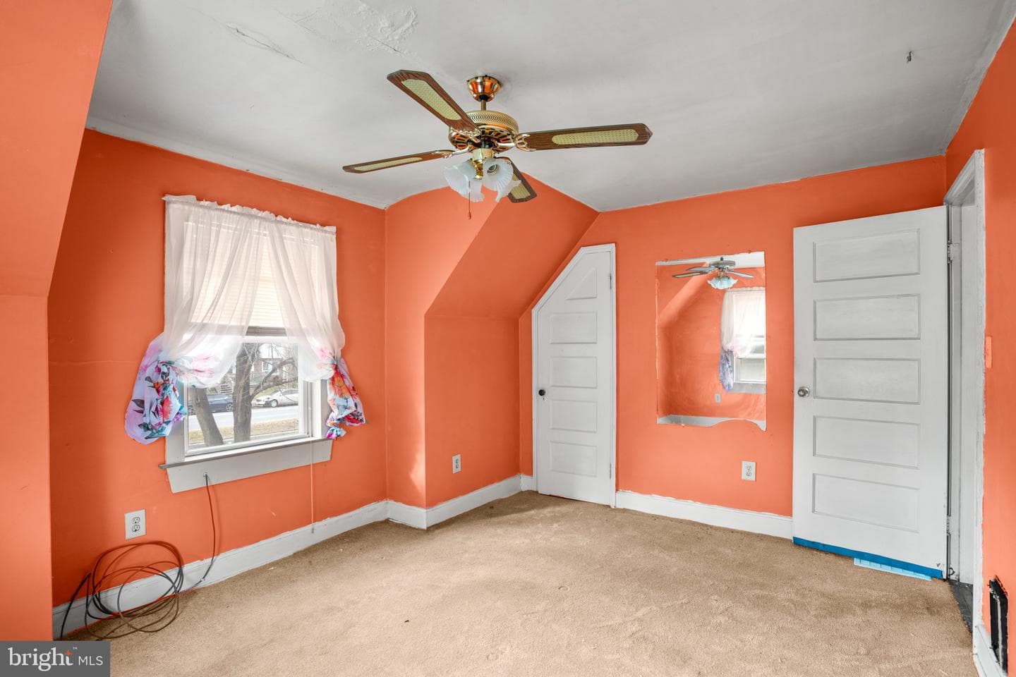 73 N Dundalk Avenue photo 15