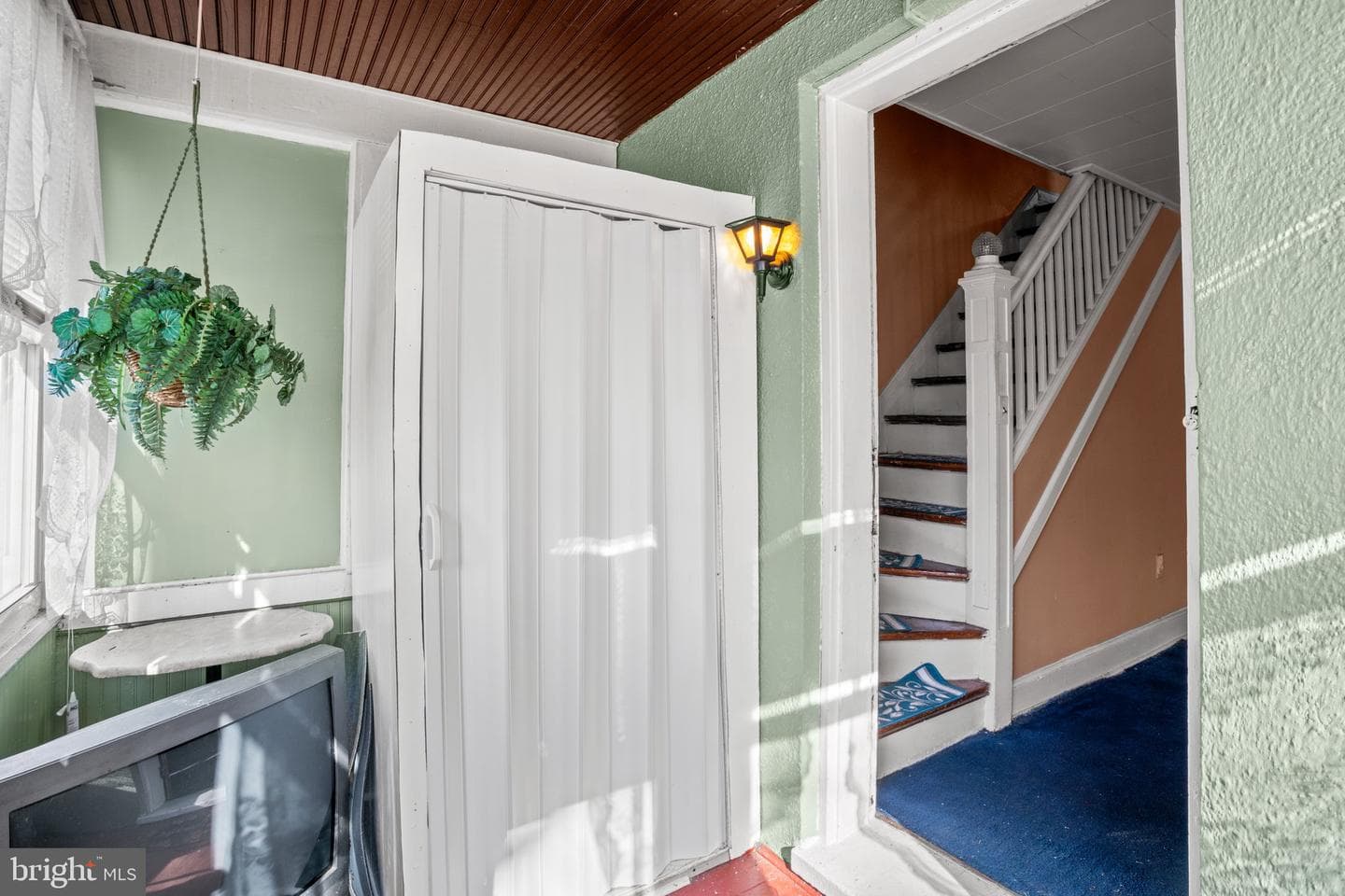 73 N Dundalk Avenue photo 2