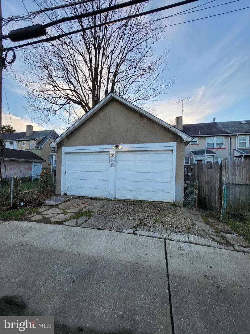 73 N Dundalk Avenue photo 30