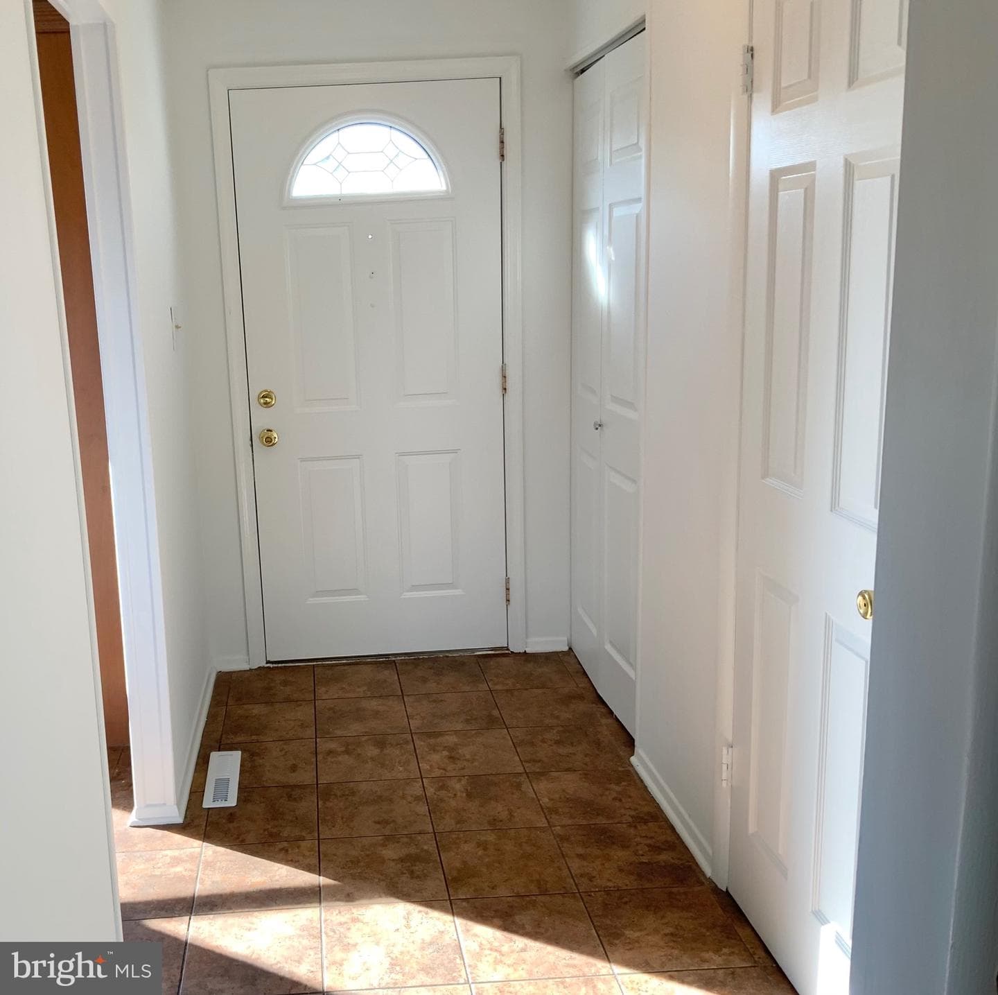 2023 E Wintergreen Pl Pl SE photo 2