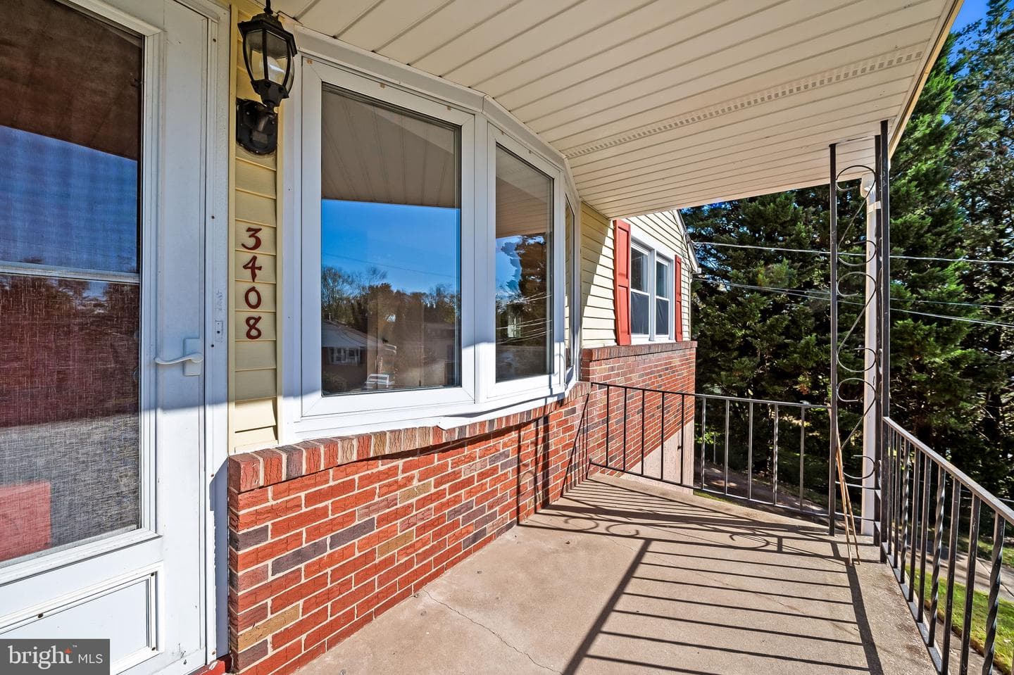 3408 Lambros photo 5