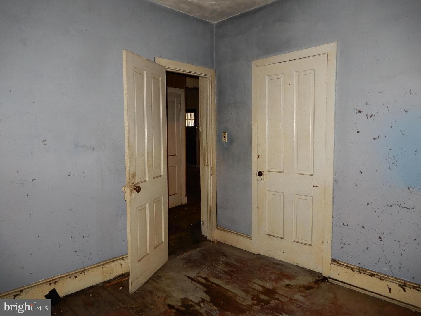 12009 Somerset Avenue photo 25