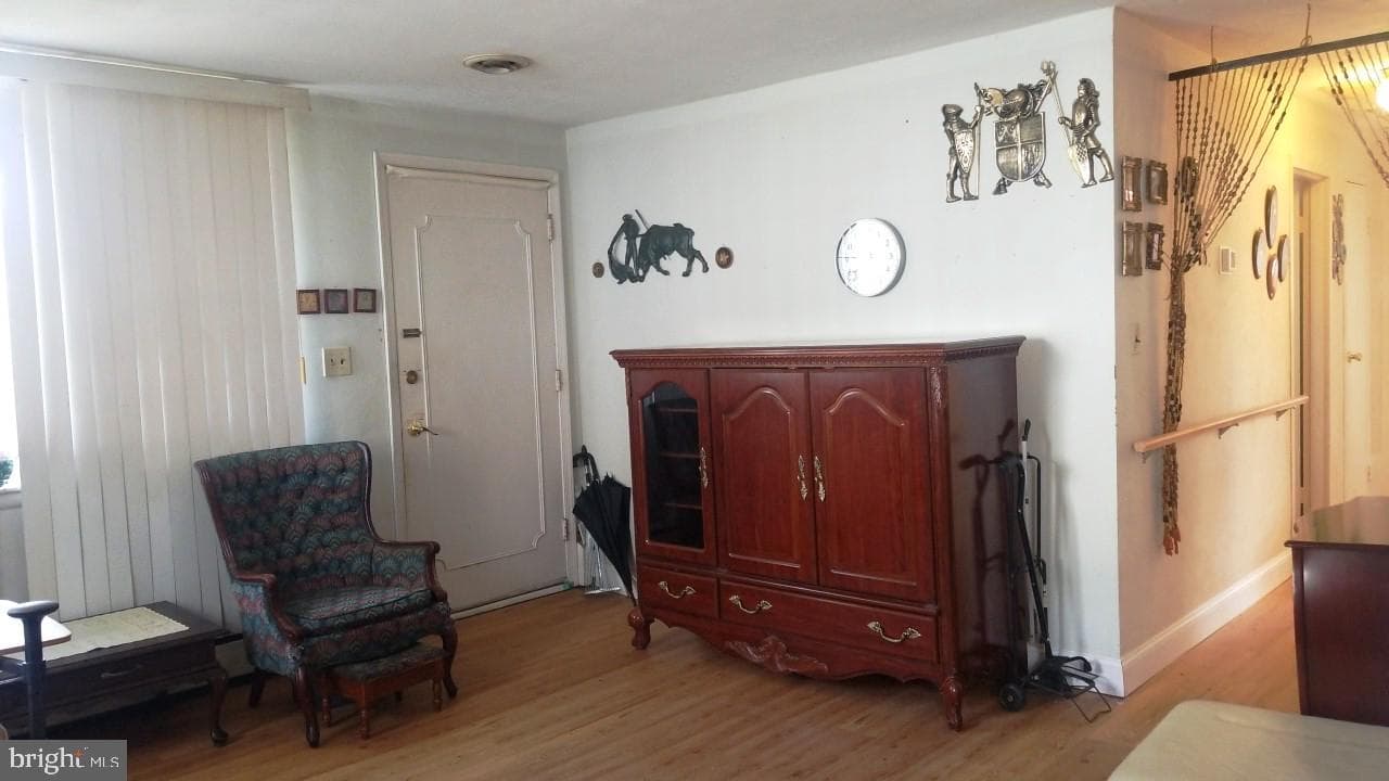 443 Maryland Avenue photo 10