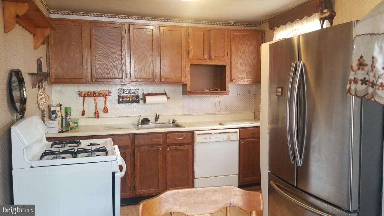 443 Maryland Avenue photo 30