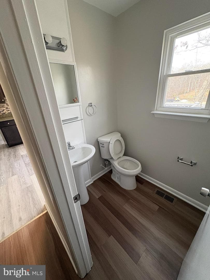 7004 Upper Mills Circle photo 19