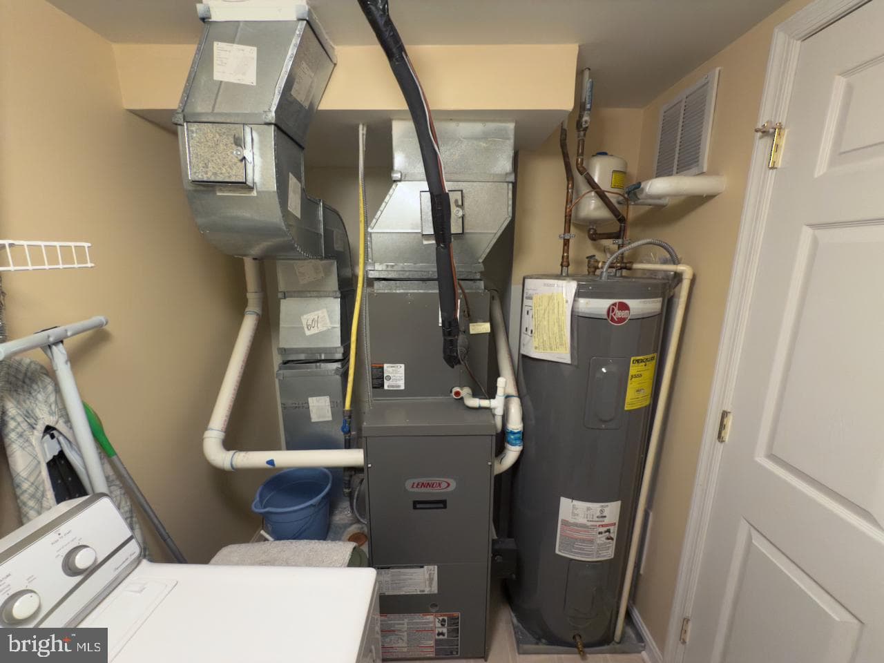 12251 Roundwood Road #601 photo 38